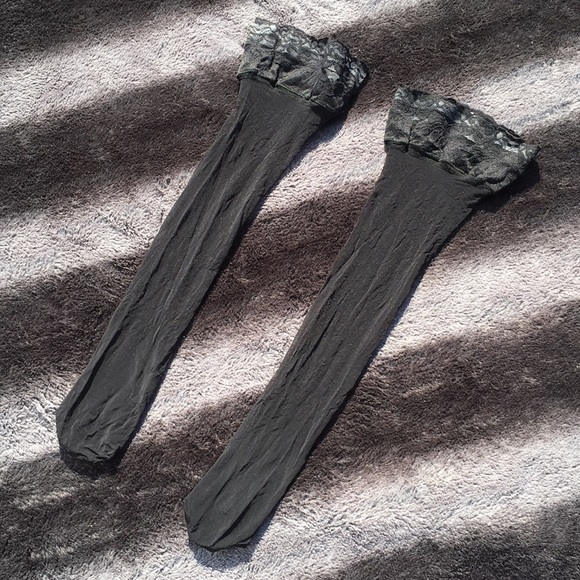 Accessories - Thigh high stockings with grips